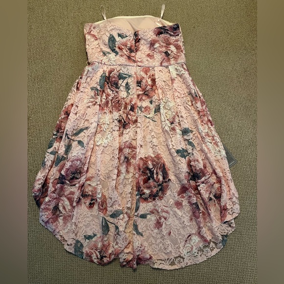 Brand new Le Chateau Dress XL - Picture 3 of 4